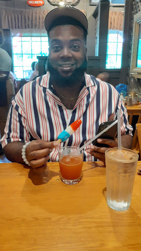 American Restaurant «Cracker Barrel Old Country Store», reviews and photos, 4700 Portsmouth Blvd, Chesapeake, VA 23321, USA