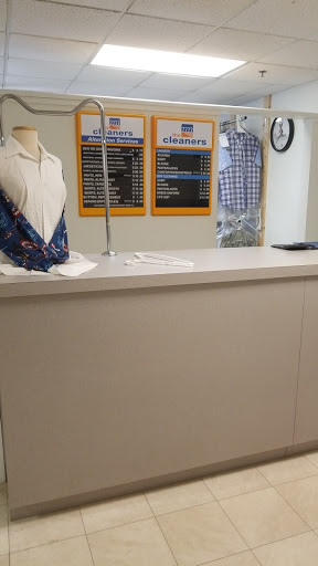 Langley AFB Military Clothing, 68 Walnut Ave, Hampton, VA 23665, USA, 