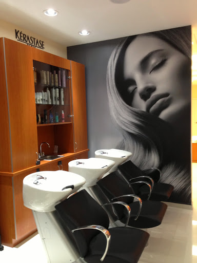 Beauty Salon «Dadeland Beauty Salon», reviews and photos, 9475 S Dixie Hwy, Pinecrest, FL 33156, USA