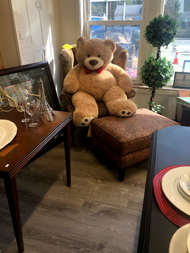 Thrift Store «Good Neighbor Thrift Shop», reviews and photos, 32087 Electric Blvd, Avon Lake, OH 44012, USA