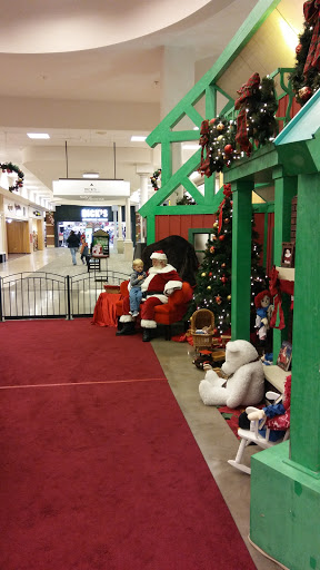 Shopping Mall «North Hanover Mall», reviews and photos, 1155 Carlisle St, Hanover, PA 17331, USA