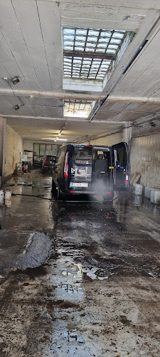 Super shine Hand carwash - Autowasstraat