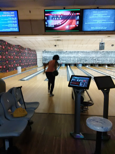 Bowling Alley «Fort Eustis Bowling Center», reviews and photos, 675 Dickman St, Fort Eustis, VA 23604, USA