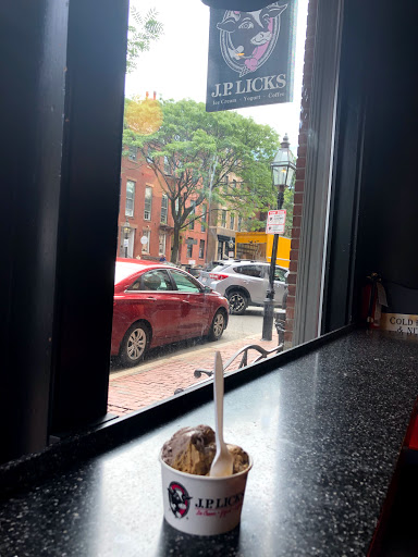 Ice Cream Shop «J.P. Licks», reviews and photos, 150 Charles St, Boston, MA 02114, USA
