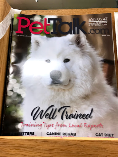 Used Clothing Store «T.E.A.M. Resale Shop», reviews and photos, 300 W Main St, Tomball, TX 77375, USA