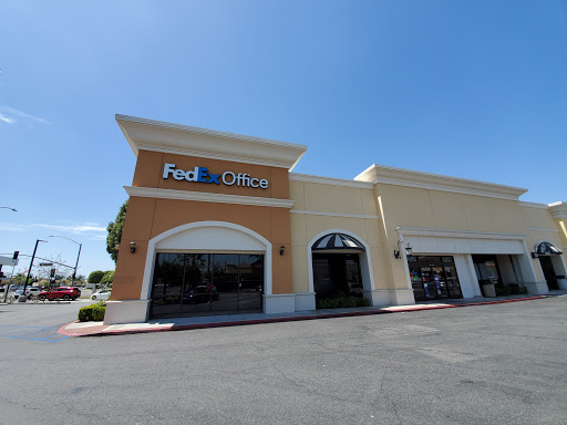 Print Shop «FedEx Office Print & Ship Center», reviews and photos, 1303 E Katella Ave, Orange, CA 92867, USA
