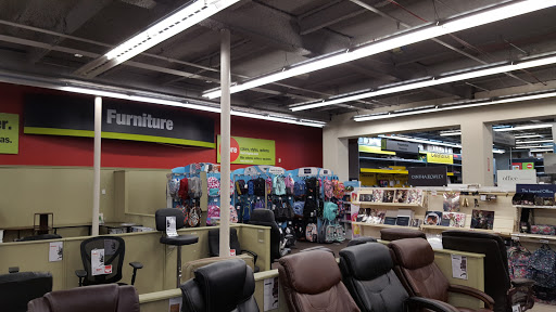 Office Supply Store «Staples», reviews and photos, 2120 SW 32nd Ave, Coral Gables, FL 33145, USA