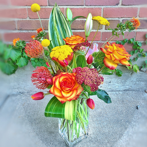 Florist «Buss Flower Shop», reviews and photos, 322 N Milwaukee Ave, Libertyville, IL 60048, USA