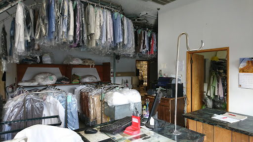 Dry Cleaner «Portland Cleaners», reviews and photos, 105 NE 8th Ave, Portland, OR 97232, USA