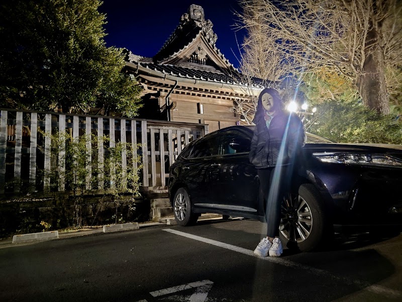 鴻神社駐車場
