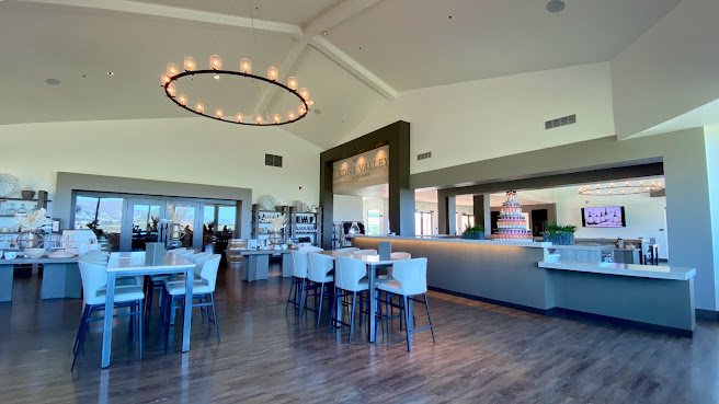 Edna Valley Vineyard by null