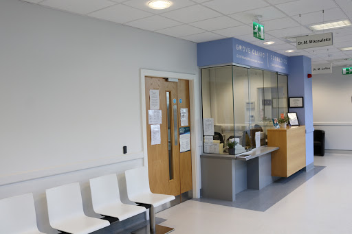 Grove Clinic in Dublin 15, Co. Dublin (Baile Átha Cliath)