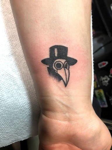 Explore infinity name tattoo ideas, creative tattoo ideas in Saint Petersburg, available at Cthulhu Tattoo & Body Piercing