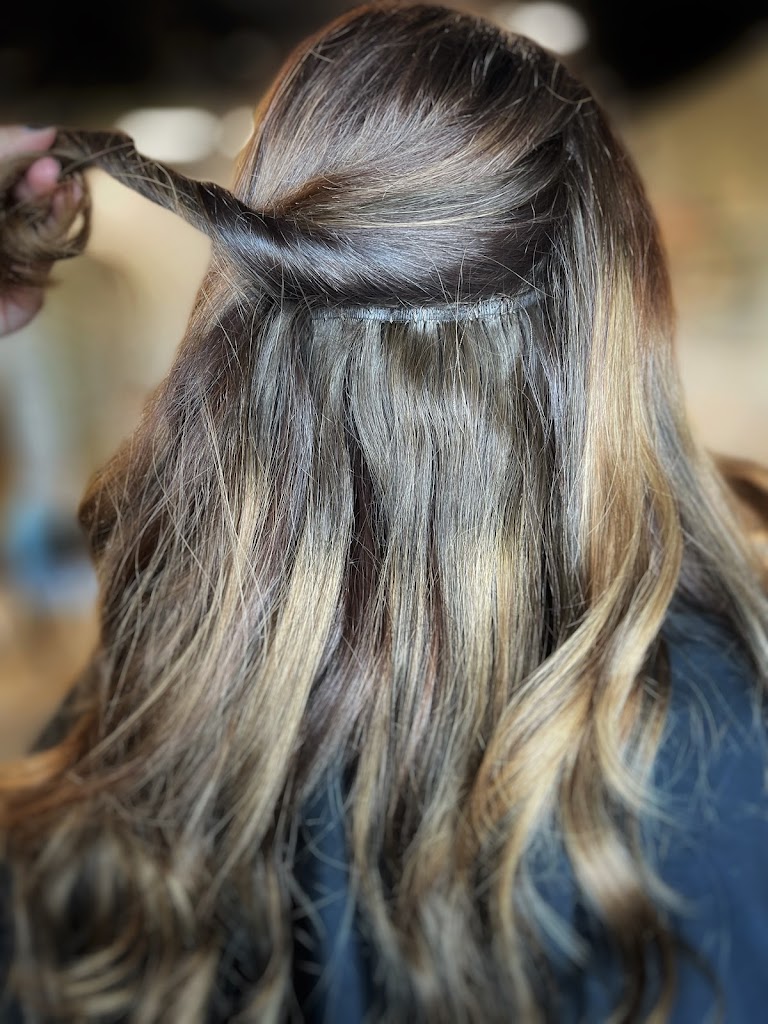 Cassandra Lynne Beauty 44147