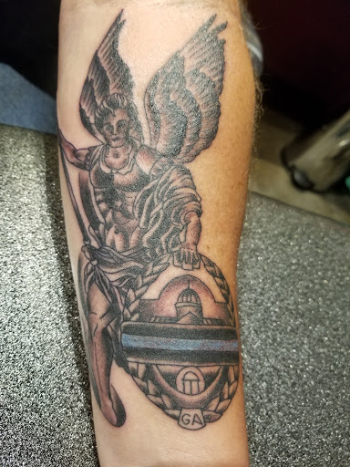 Tattoo Shop «American Classic Tattoo and Body Piercing», reviews and photos, 1035 Baxter St, Athens, GA 30606, USA