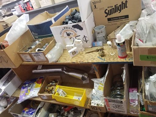 Discount Store «Salvage Discount Store», reviews and photos, 4307 Kernersville Rd, Kernersville, NC 27284, USA