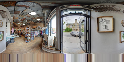 Boutique «Plush Boutique», reviews and photos, 513 7th St, Charleston, IL 61920, USA