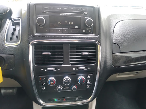 Used Car Dealer «DFW CAR MART», reviews and photos, 2020 E Division St, Arlington, TX 76011, USA