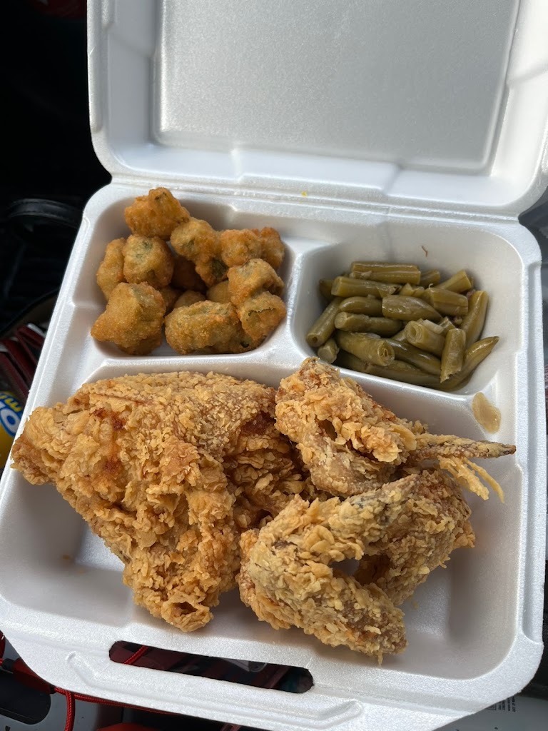 Lee's Famous Recipe Chicken 63136