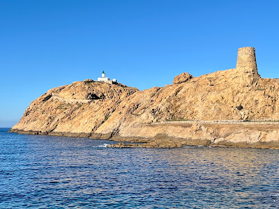Phare de la Pietra - Fanale di Petra à L'Île-Rousse