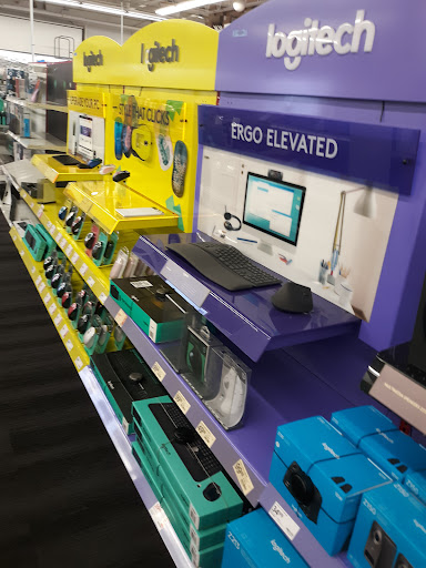 Office Supply Store «Staples», reviews and photos, 1201 Kings Hwy, Fairfield, CT 06824, USA