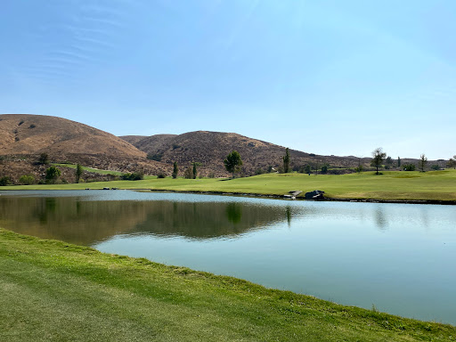 Golf Course «Dos Lagos Golf Course», reviews and photos, 4507 Cabot Dr, Corona, CA 92883, USA