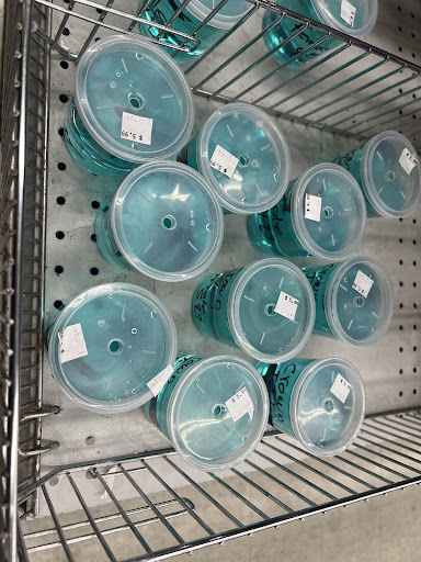 Pet Supply Store «Pet Club Emeryville», reviews and photos, 3535 Hollis St, Oakland, CA 94608, USA