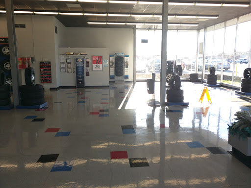 Tire Shop «Firestone Complete Auto Care», reviews and photos, 5002 Airport Rd NW, Roanoke, VA 24012, USA