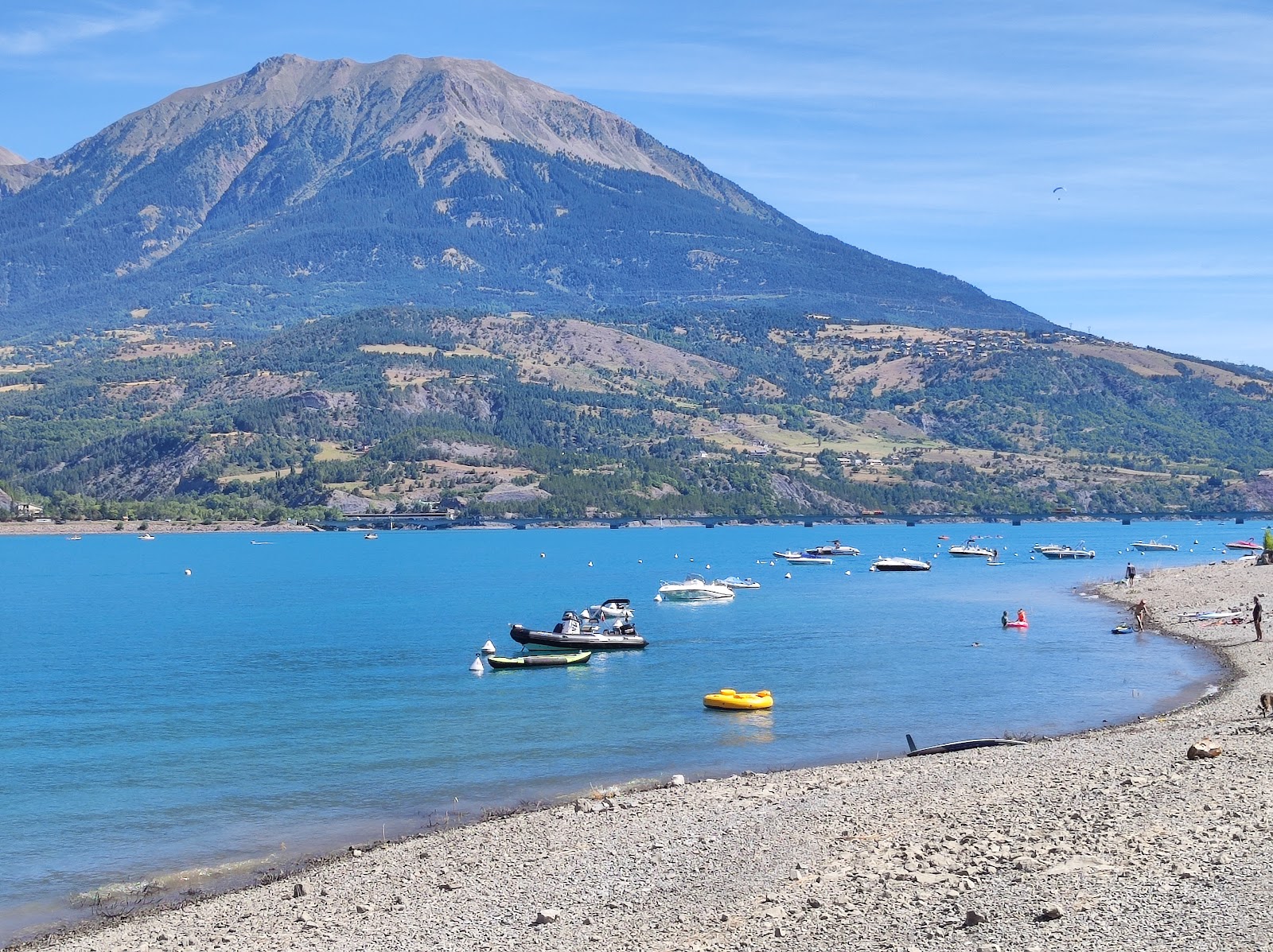 Foto von Plage les Eygoires mit felsiges gelände Oberfläche