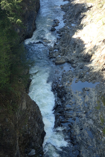 Gift Shop «Quechee Gorge Gifts & Sportswear», reviews and photos, 6053 Woodstock Rd, Quechee, VT 05059, USA