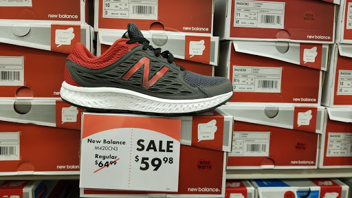 Shoe Store «Shoe Carnival», reviews and photos, 5530 E 82nd St, Castleton, IN 46250, USA