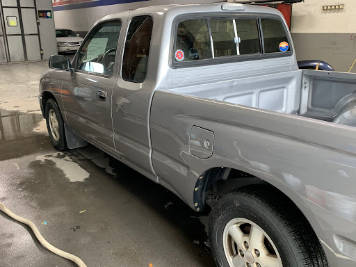 Auto Body Shop «Maaco Collision Repair & Auto Painting», reviews and photos, 1650 Silas Creek Pkwy, Winston-Salem, NC 27127, USA