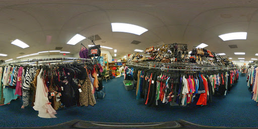 Thrift Store «The Vine Thrift», reviews and photos, 4609 Denton Hwy, Haltom City, TX 76117, USA