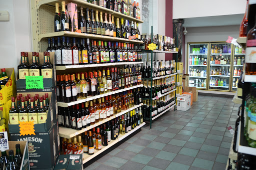 Liquor Store «Paris West Wood Wines & Liquor», reviews and photos, 1220 W Wood St, Paris, TN 38242, USA
