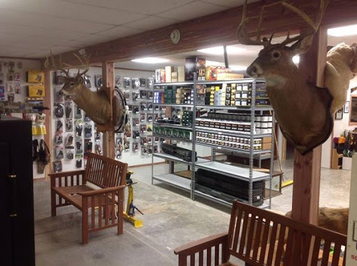 Cabin Fever Guns & Ammo, 1346 S Bloomington Trail Rd, Scottsburg, IN 47170, USA, 