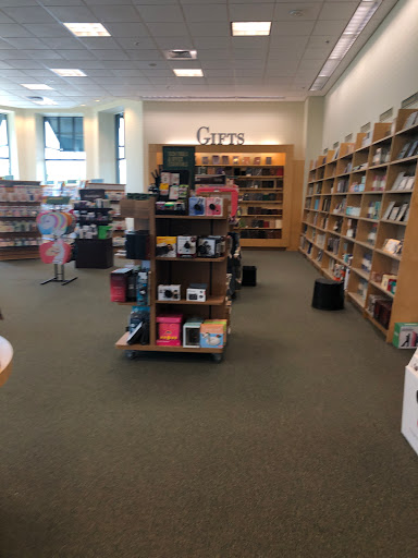 Book Store «Barnes & Noble», reviews and photos, 631 E Boughton Rd, Bolingbrook, IL 60440, USA