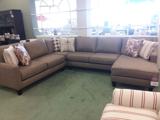Furniture Store «Raymour & Flanigan Furniture and Mattress Store», reviews and photos, 3367 Brunswick Pike, Lawrenceville, NJ 08648, USA