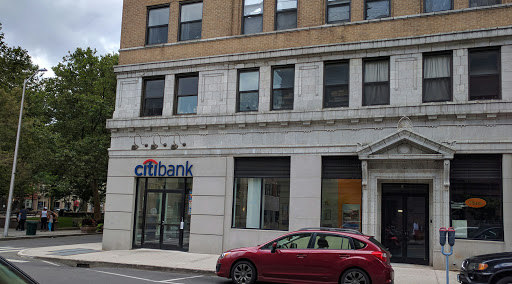 Citibank, 939 Main St, Bridgeport, CT 06604, Bank