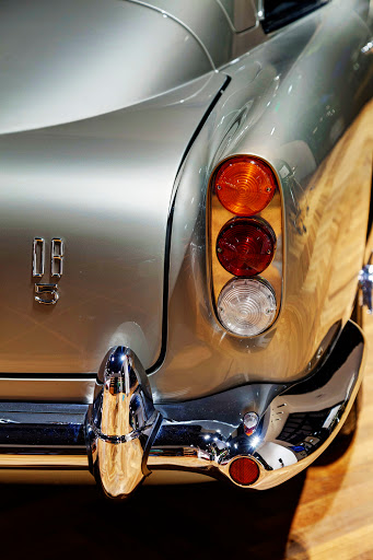 Aston Martin Newport Beach image