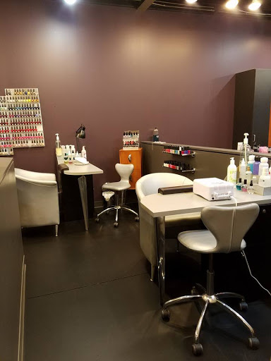 Beauty Salon «Bella Gente Salon», reviews and photos, 212 THF Blvd, Chesterfield, MO 63005, USA