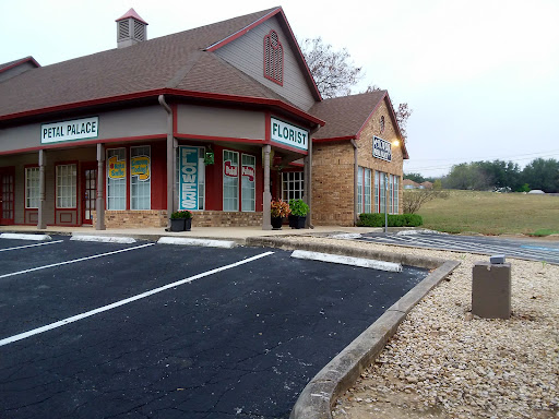 Florist «Petal Palace», reviews and photos, 15033 Nacogdoches Rd # 300, San Antonio, TX 78247, USA