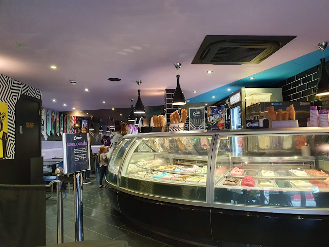 Comments and reviews of Creams Cafe Whitechapel