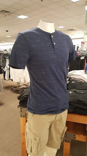 Shopping Mall «County Fair Fashion Mall», reviews and photos, 1264 E Gibson Rd E-500, Woodland, CA 95776, USA