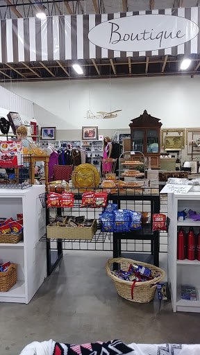 Thrift Store «ReTails Thrift Store», reviews and photos, 5000 NE Fourth Plain Blvd, Vancouver, WA 98661, USA