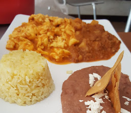 CUADRO ROJO RESTAURANTE photo