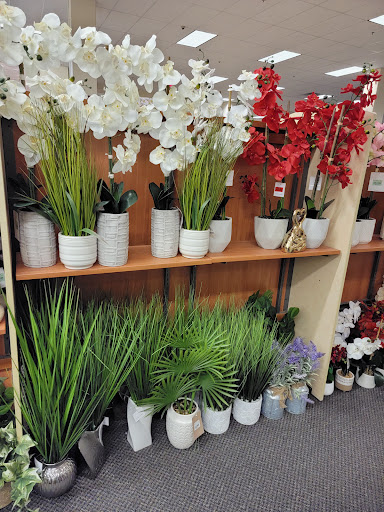 Clothing Store «Burlington Coat Factory», reviews and photos, 4801 McKnight Rd #42, Pittsburgh, PA 15237, USA