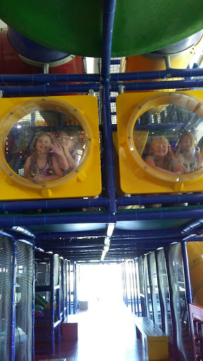 Amusement Center «Escapades Family Fun Center», reviews and photos, 4241 W Williamsburg Blvd, Muncie, IN 47304, USA