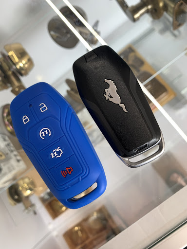 Locksmith «Automotive and Commercial Locksmith», reviews and photos, 6105 Johnson St, Hollywood, FL 33024, USA