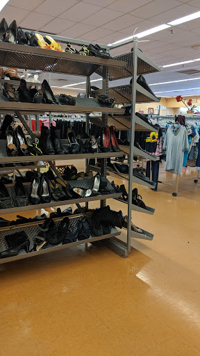 Thrift Store «Goodwill Palm City Store & Donation Center», reviews and photos, 3078 SW Martin Downs Blvd, Palm City, FL 34990, USA