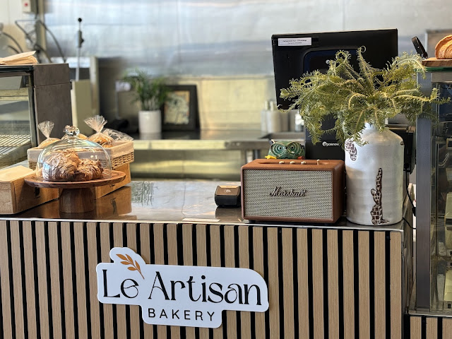Le Artisan Bakery